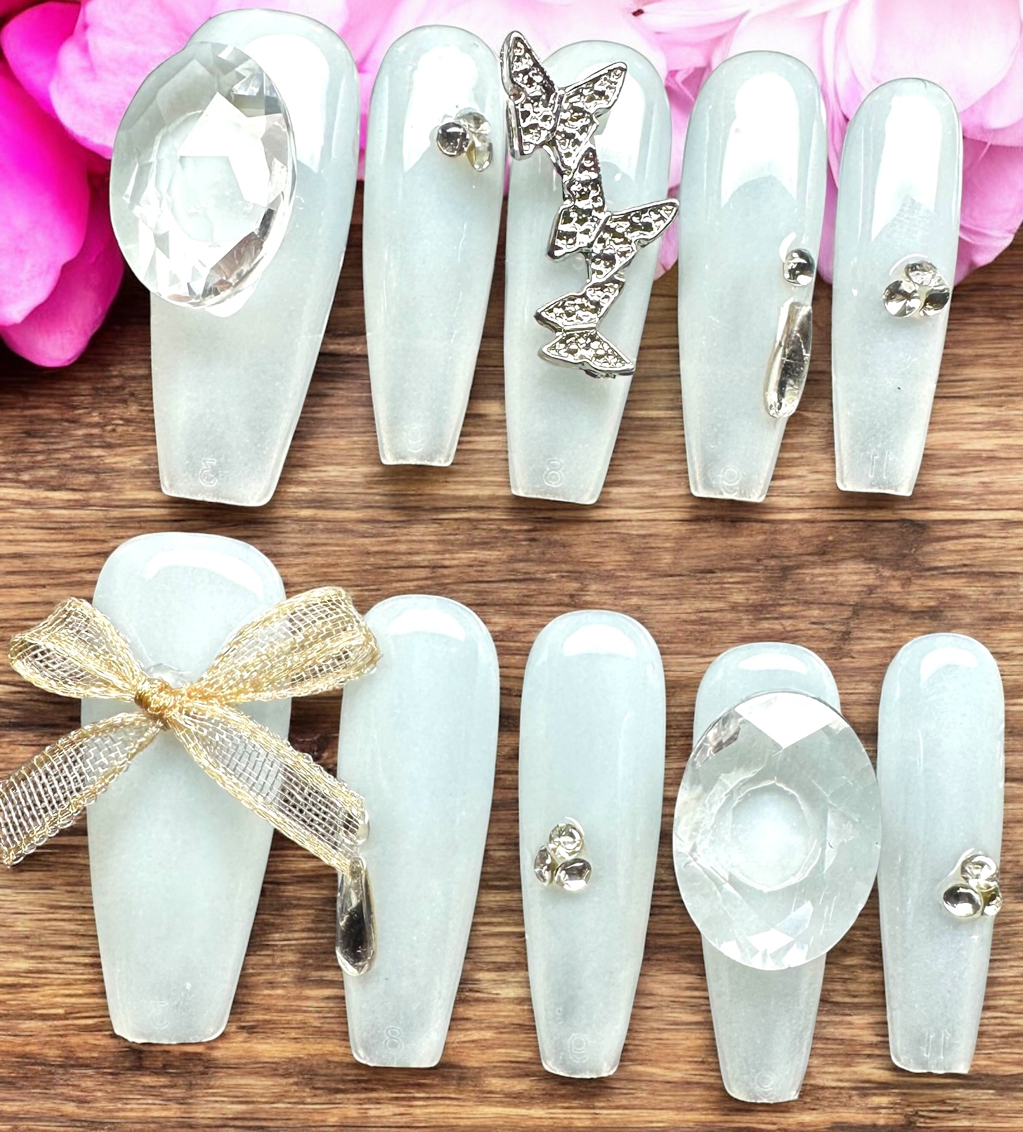 PRESS ON NAILS- TAILLE XS- LOT 13
