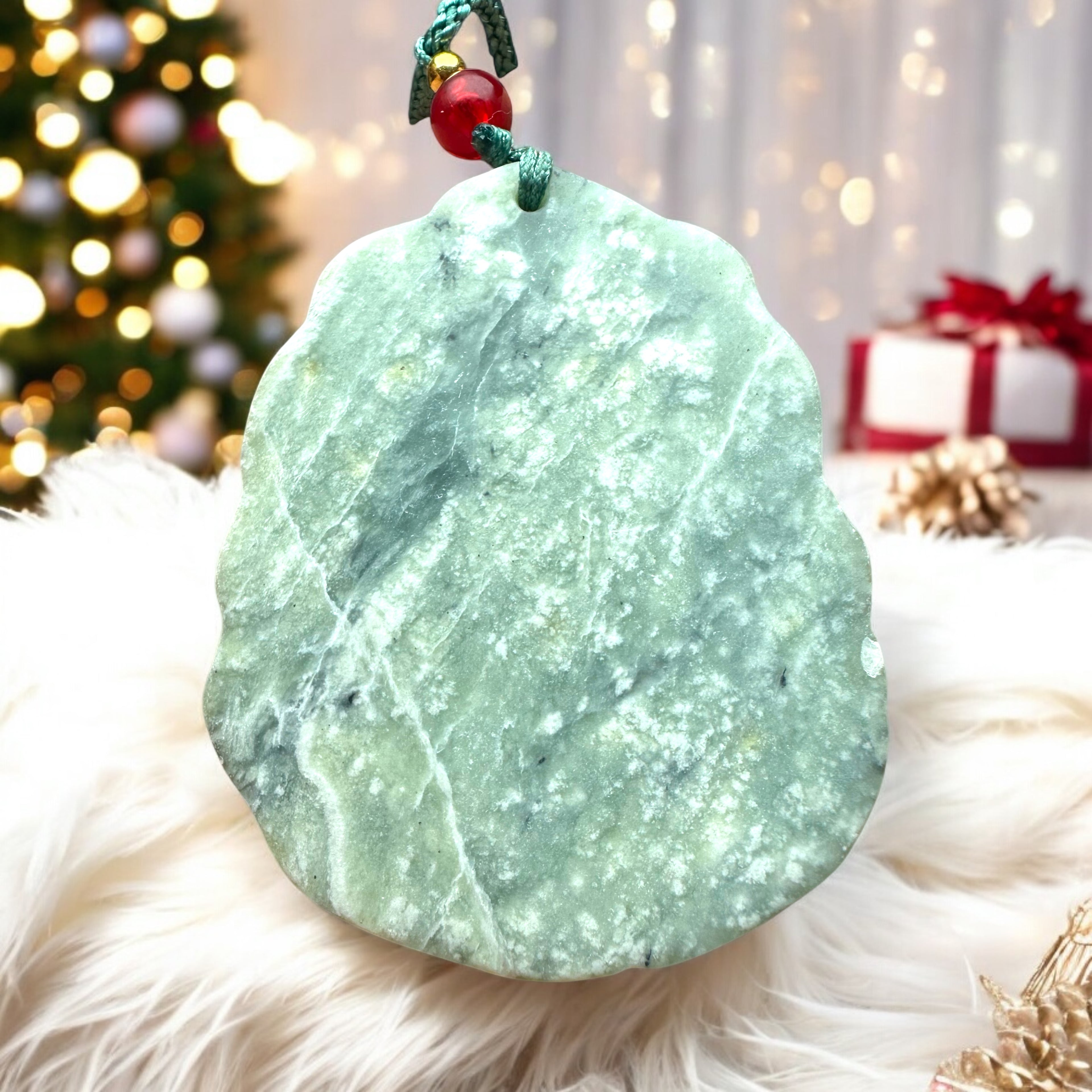 Collier en Jade Nephrite / Renard à 9 queues