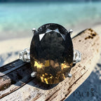 Bague de luxe Pacific Purple Paradise avec une grande pierre précieuse ovale en Quartz fumé sur un anneau en métal argenté