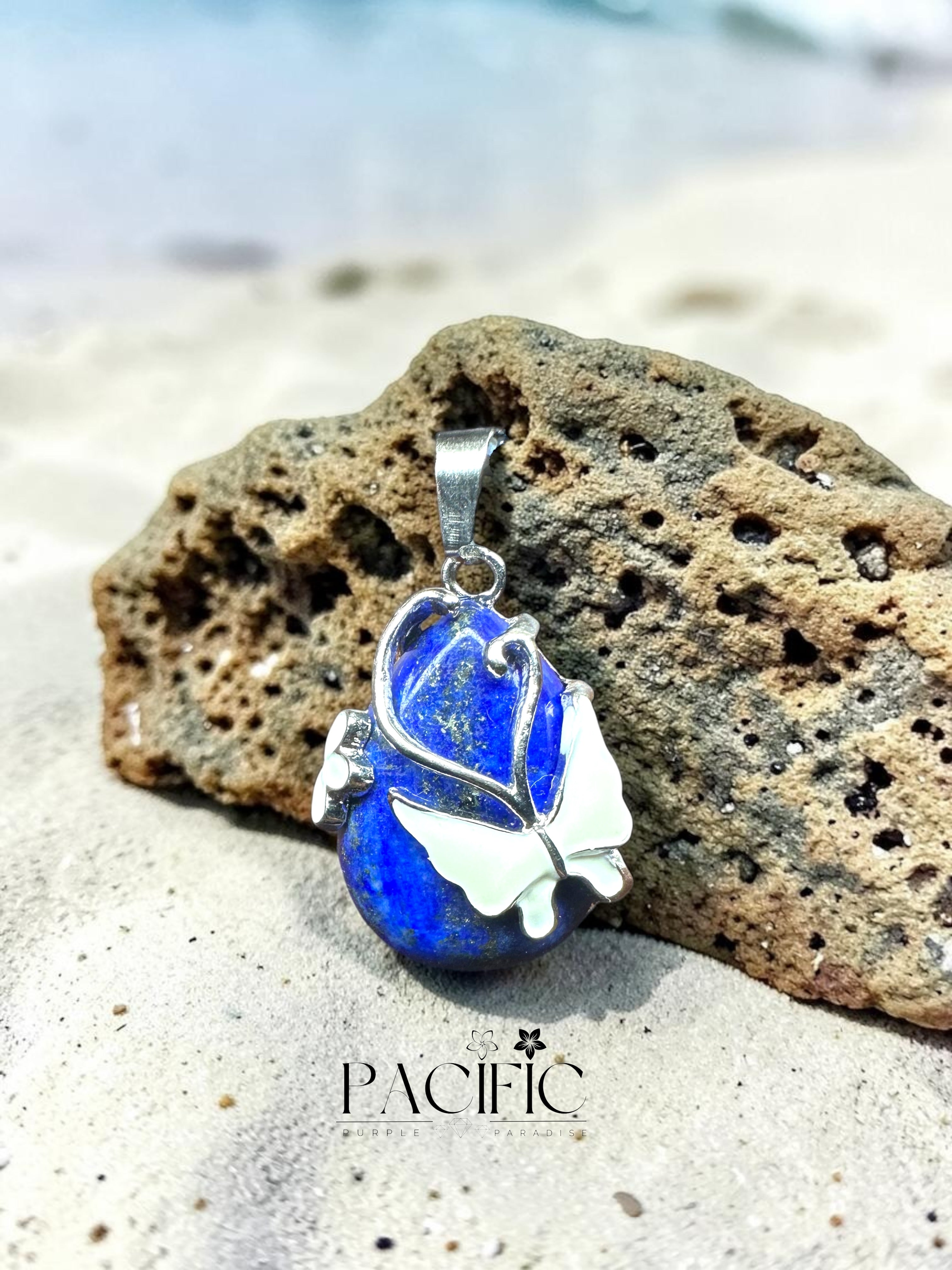 Pendentif lapis lazuli goutte avec papillon 1