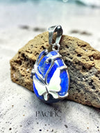 Pendentif lapis lazuli goutte avec papillon 2